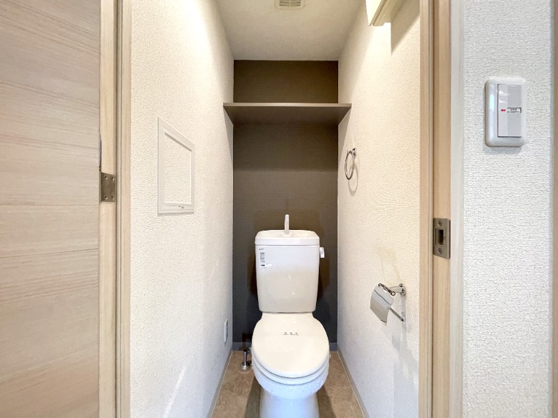 プレサンス三宮エレガンシアのトイレ写真