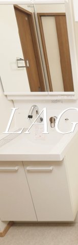 洗面設備　独立洗面台です。
