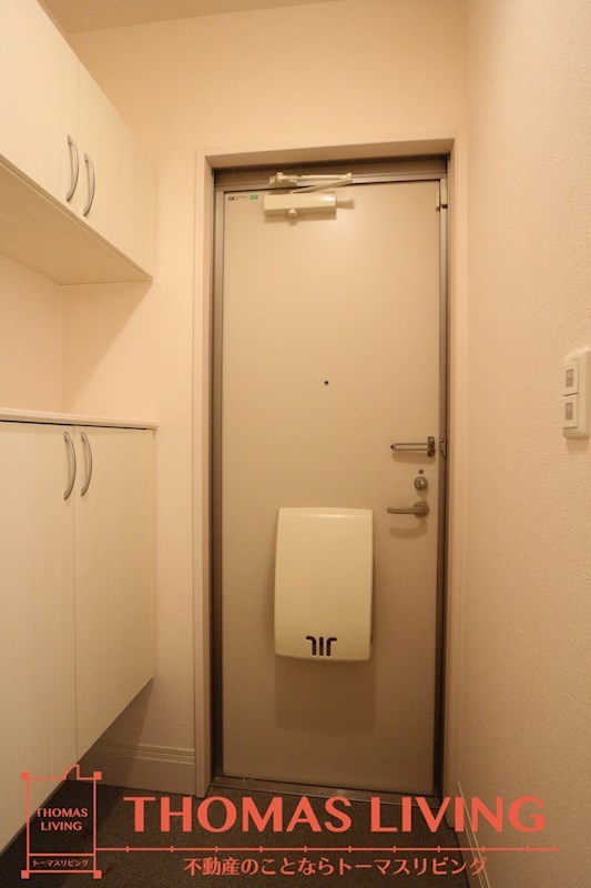 玄関　実際の写真を準備中の為、同じ建物の別室写真です。参考下さい。