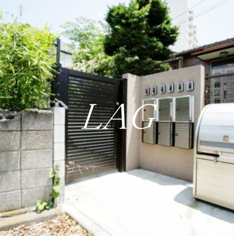 ROW HOUSE上馬の外観写真