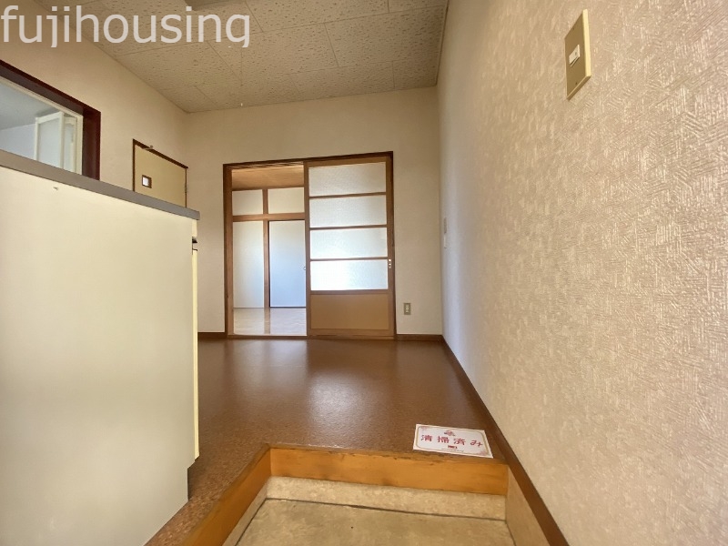 コバヤシハウスの玄関写真
