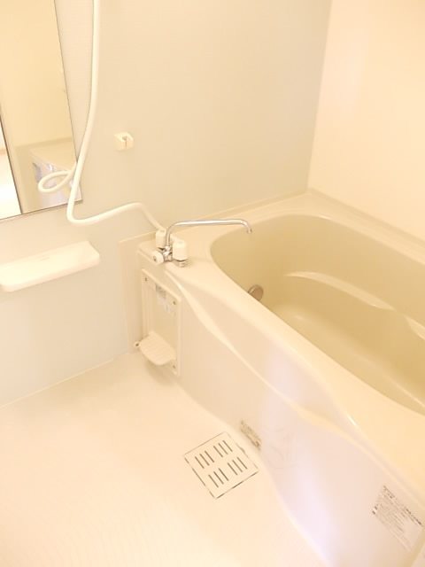 M&Mフォレスト1の風呂写真