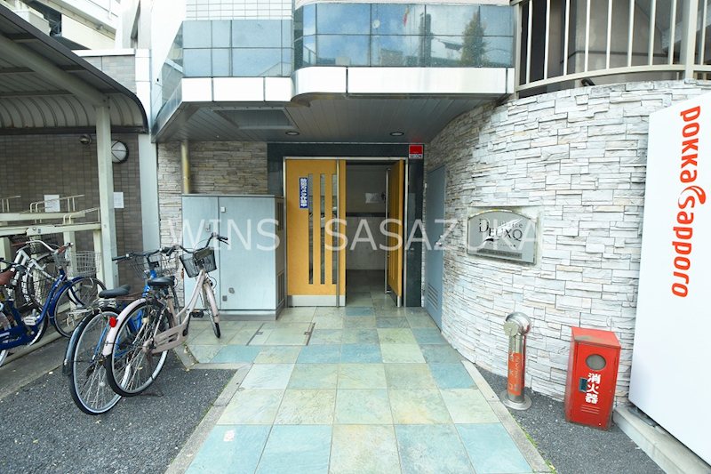 京王線 笹塚駅 徒歩4分 13階建 築24年の外観写真