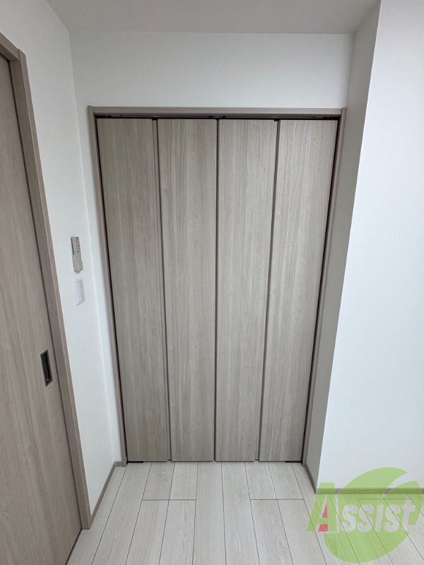 収納　洋室のクローゼット。広さは十分そうです。