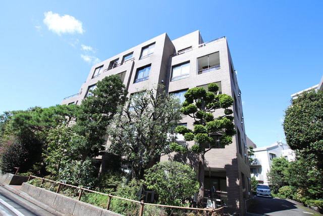 建物外観　◆全戸南向き／立地も設備も重視したい方にオススメです◆