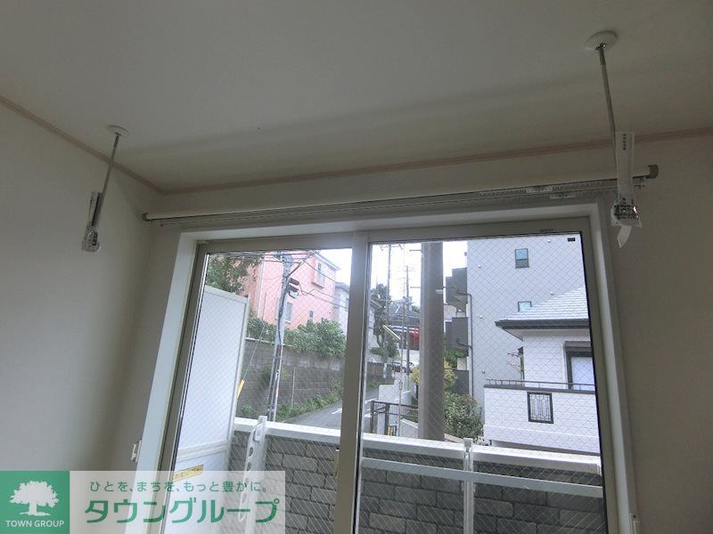 その他　雨の日も安心、室内物干し付き！