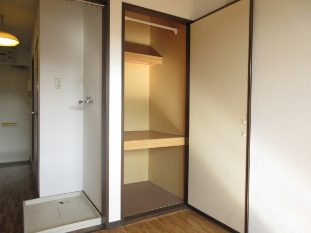 収納　収納スペース