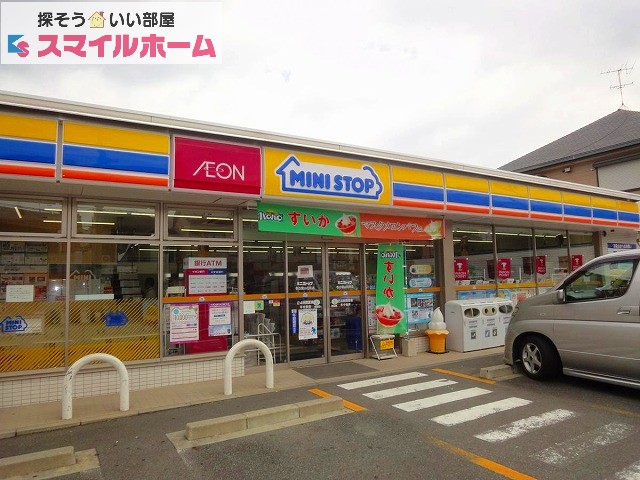 コンビニ　ミニストップ名古屋山花町店（コンビニ）まで300m