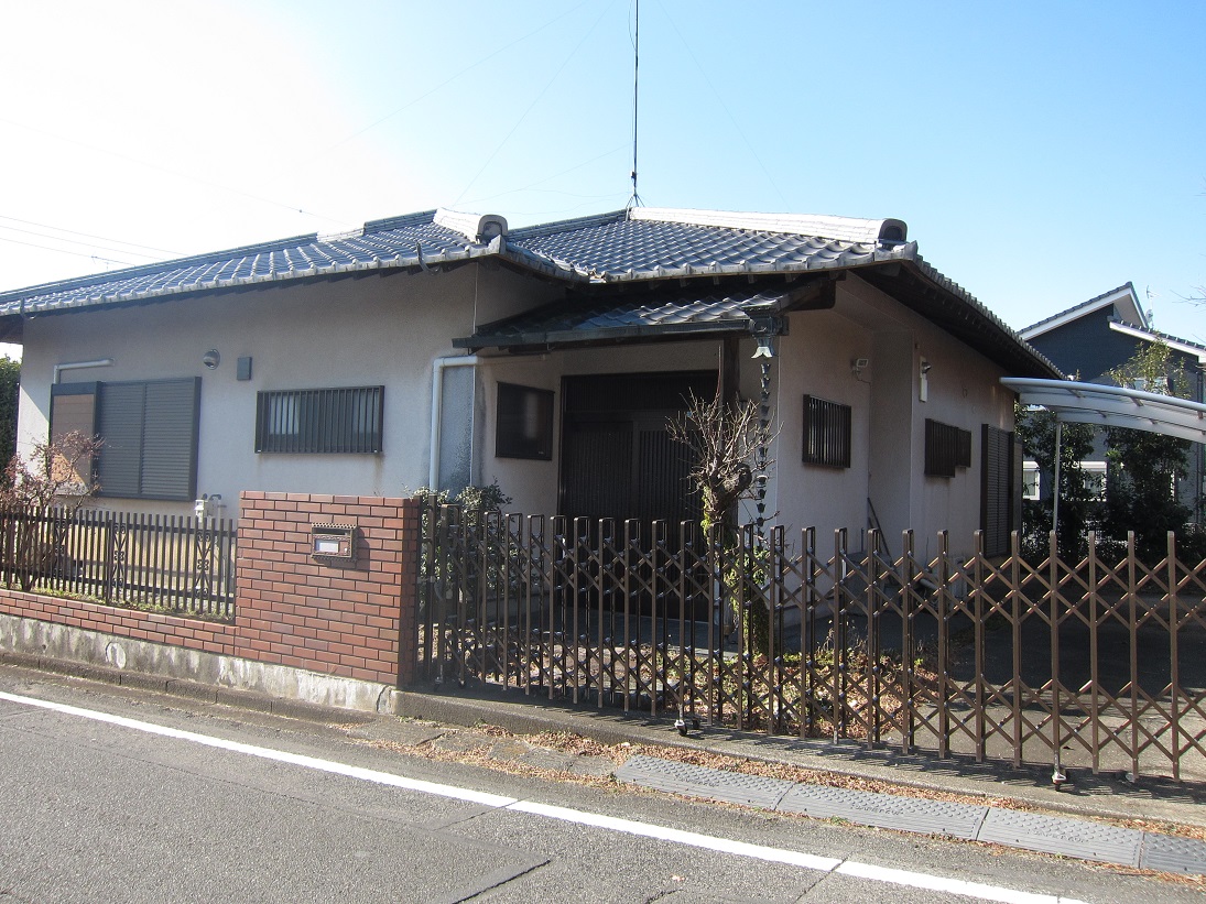 牛沢町戸建貸家