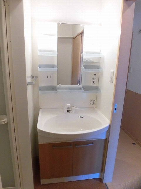 洗面設備　洗髪洗面化粧台