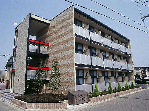 建物外観　人気のバルコニー♪