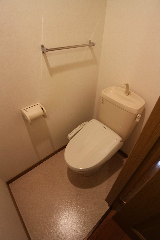 トイレ　※同物件別部屋のお写真です※