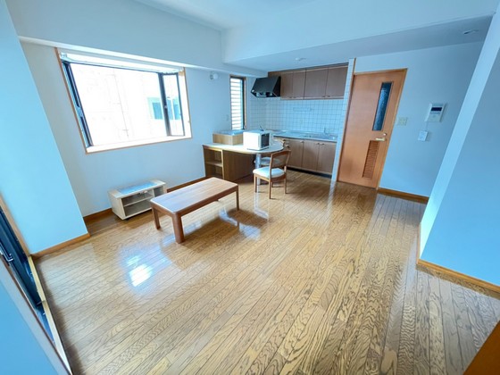 居室・リビング　※別部屋の写真です