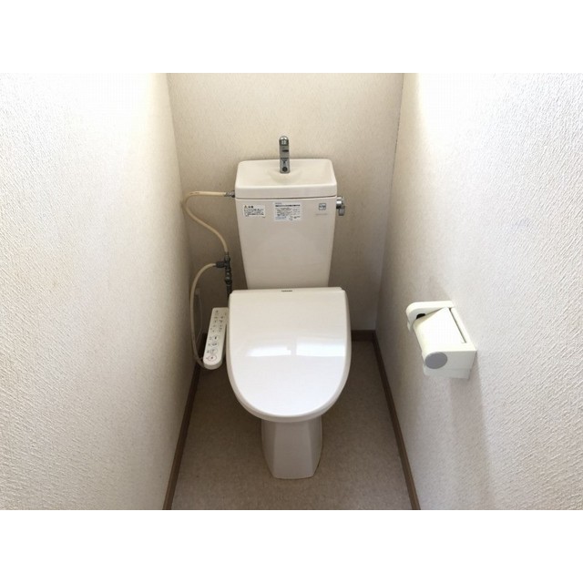 【メゾン林IVのトイレ】