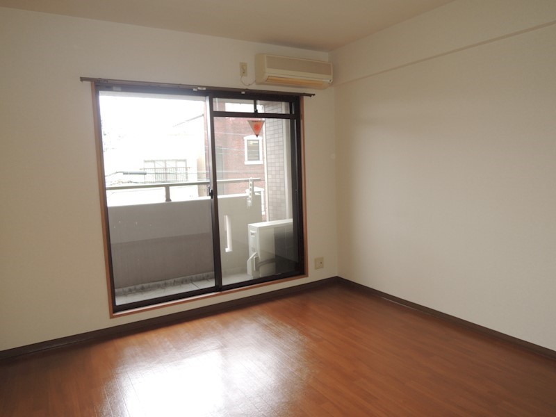 その他設備　エアコン付き