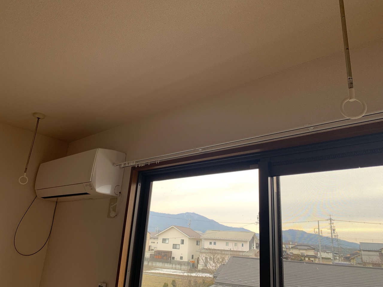 その他　物干しバー