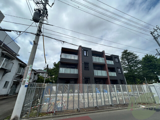 【仙台市青葉区北山のアパートの建物外観】