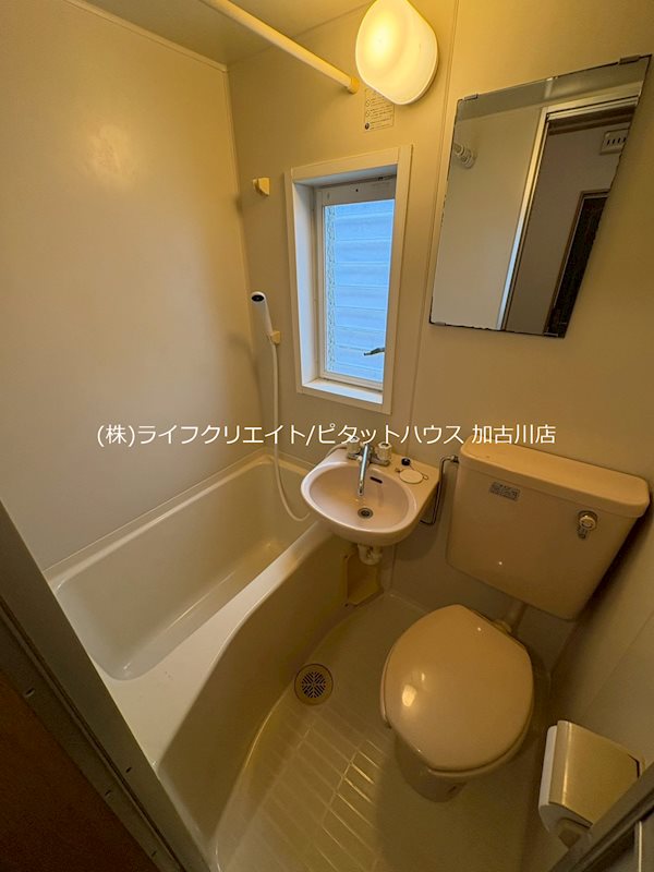 トイレ　写真は102