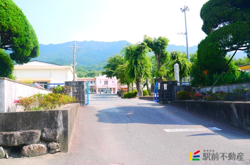 小学校　水縄小学校（小学校）まで500m