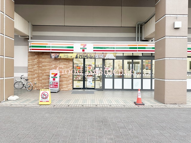 【横浜市都筑区茅ケ崎中央のマンションのコンビニ】