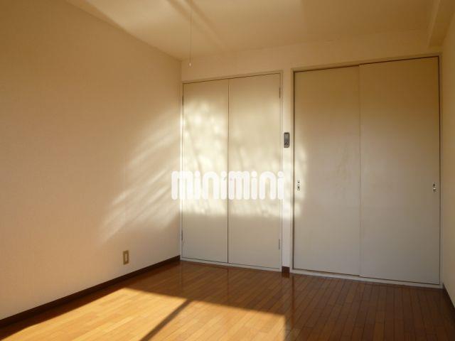 居室・リビング　日当たり良好です。