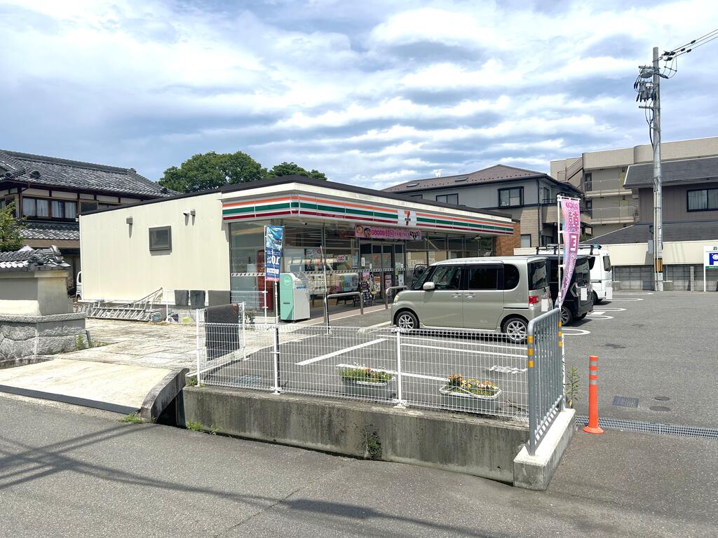 コンビニ　セブンイレブン亀岡今津2丁目店（コンビニ）まで192m