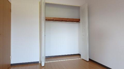 収納　コートも掛けれる収納♪（イメージ）