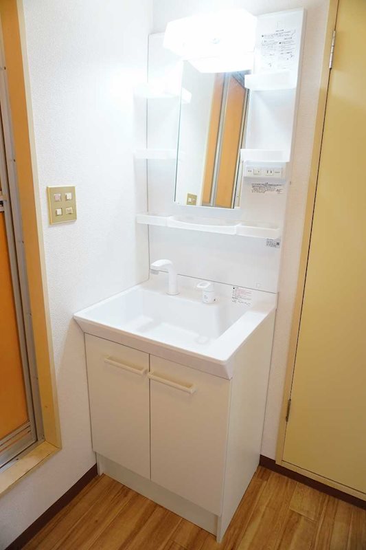 洗面設備　独立洗面化粧台あり