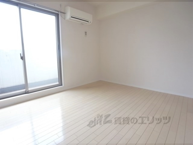 居室・リビング　居室