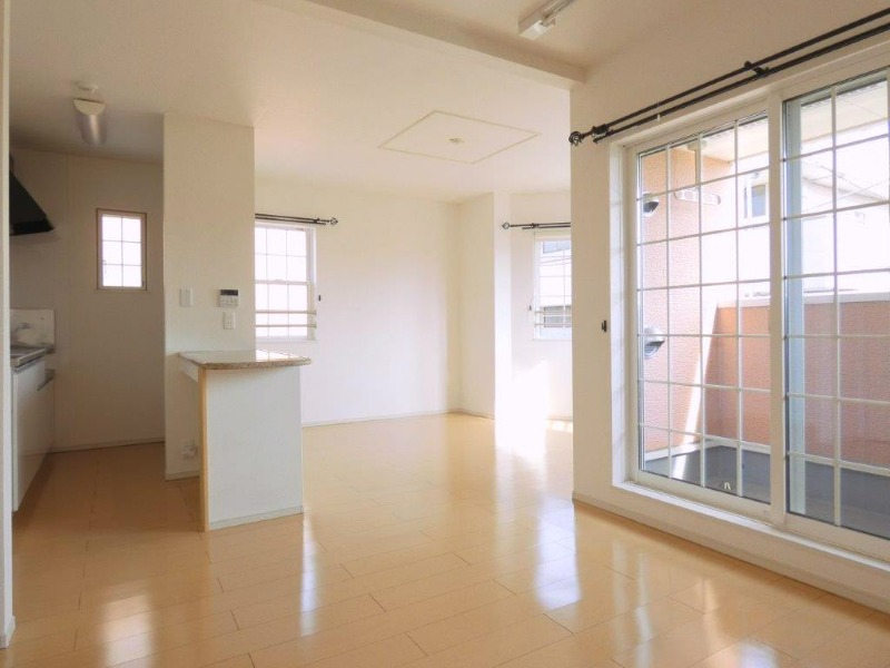 居室・リビング　図面と現状に相違がある場合には現状を優先