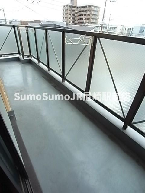 バルコニー　バルコニー付きです