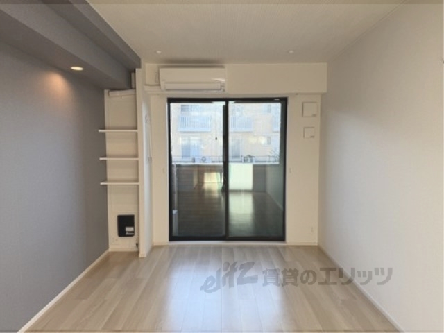 居室・リビング　洋室