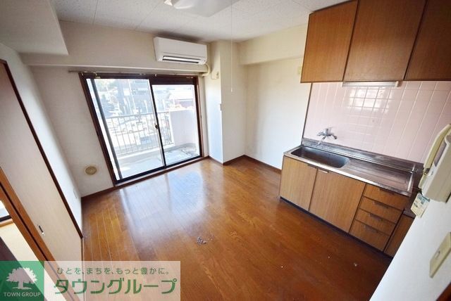 居室・リビング　※別号室参考写真です