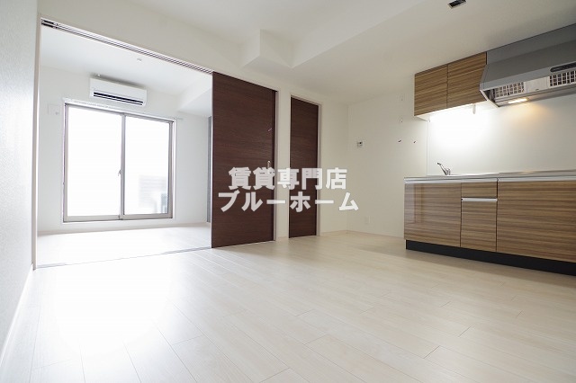 居室・リビング　8.3帖のLDKです！