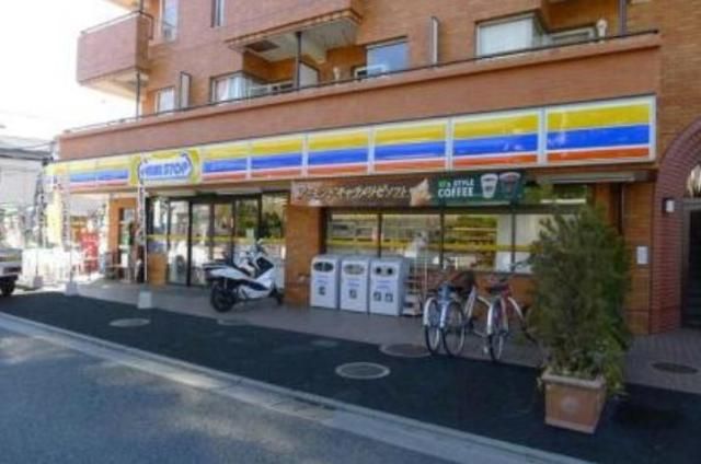 コンビニ　ミニストップ（コンビニ）まで580m