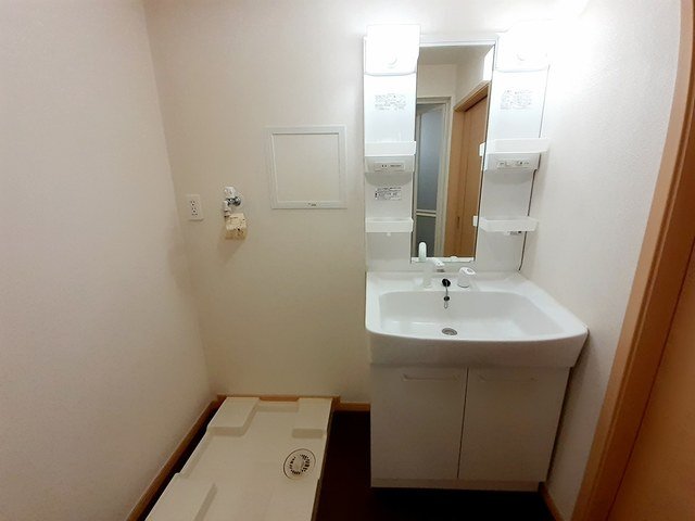 洗面設備　忙しい朝には欠かせない洗面所です