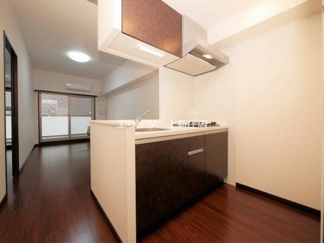 キッチン　バルコニー