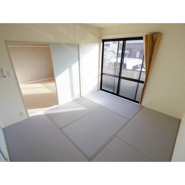 その他部屋・スペース　リノベーション前の写真です