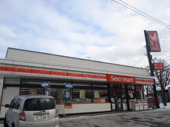 コンビニ　セイコーマート（コンビニ）まで500m