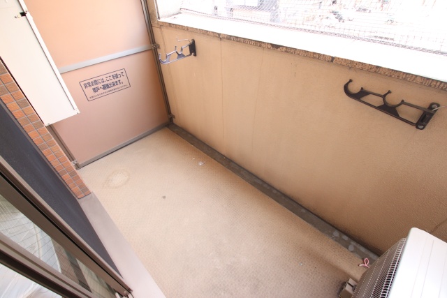 バルコニー　※別室の参考写真の為、現況優先です。