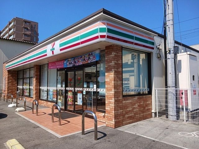 コンビニ　セブンイレブン 泉大津市役所前（コンビニ）まで500m
