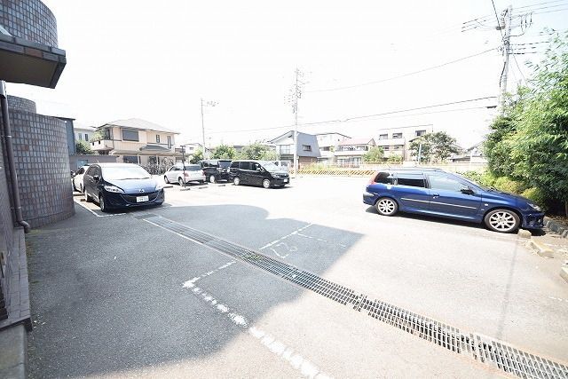 駐車場　★敷地内の駐車場です★