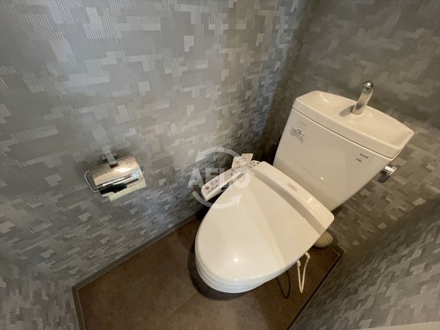 トイレ　ダイナシティ北浜　温水洗浄便座