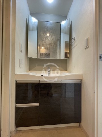 洗面設備　ダイナシティ北浜　洗面化粧台