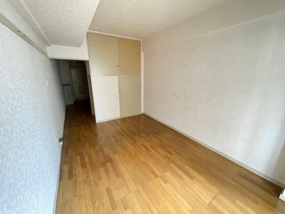 居室・リビング　※別号室のお写真です。