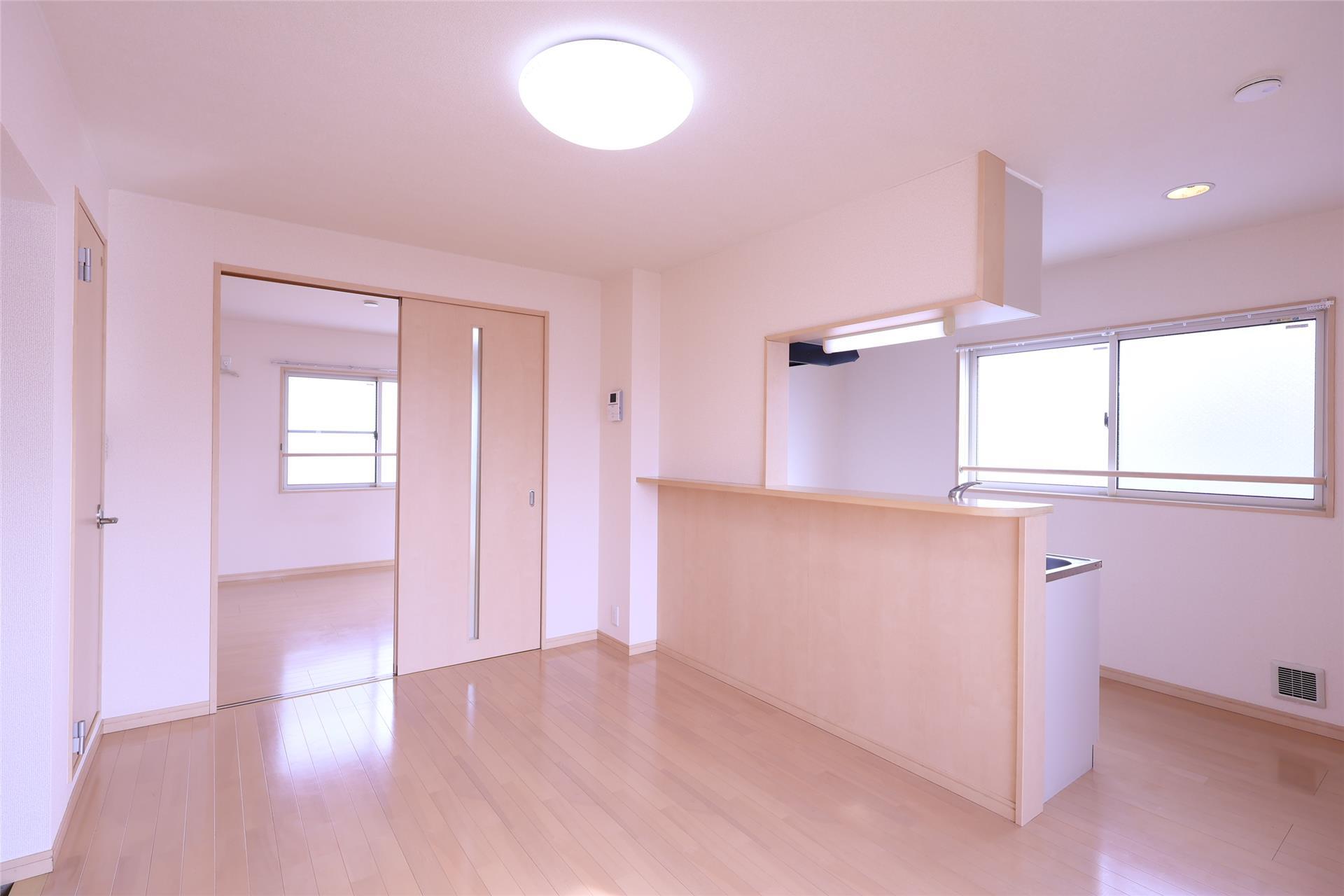 居室・リビング　写真は反転タイプです