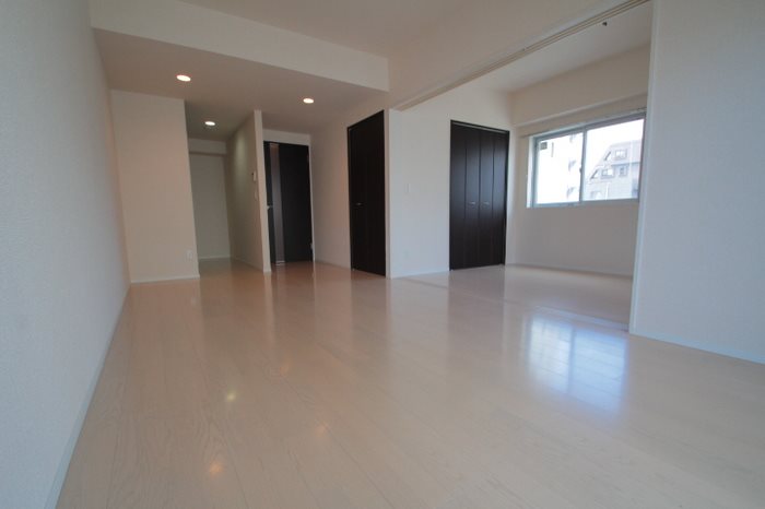 居室・リビング　反転タイプ