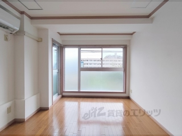 居室・リビング　居室