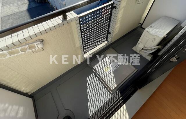 バルコニー　お洗濯にも便利なバルコニー付き