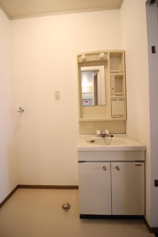 洗面設備　独立洗面台付き